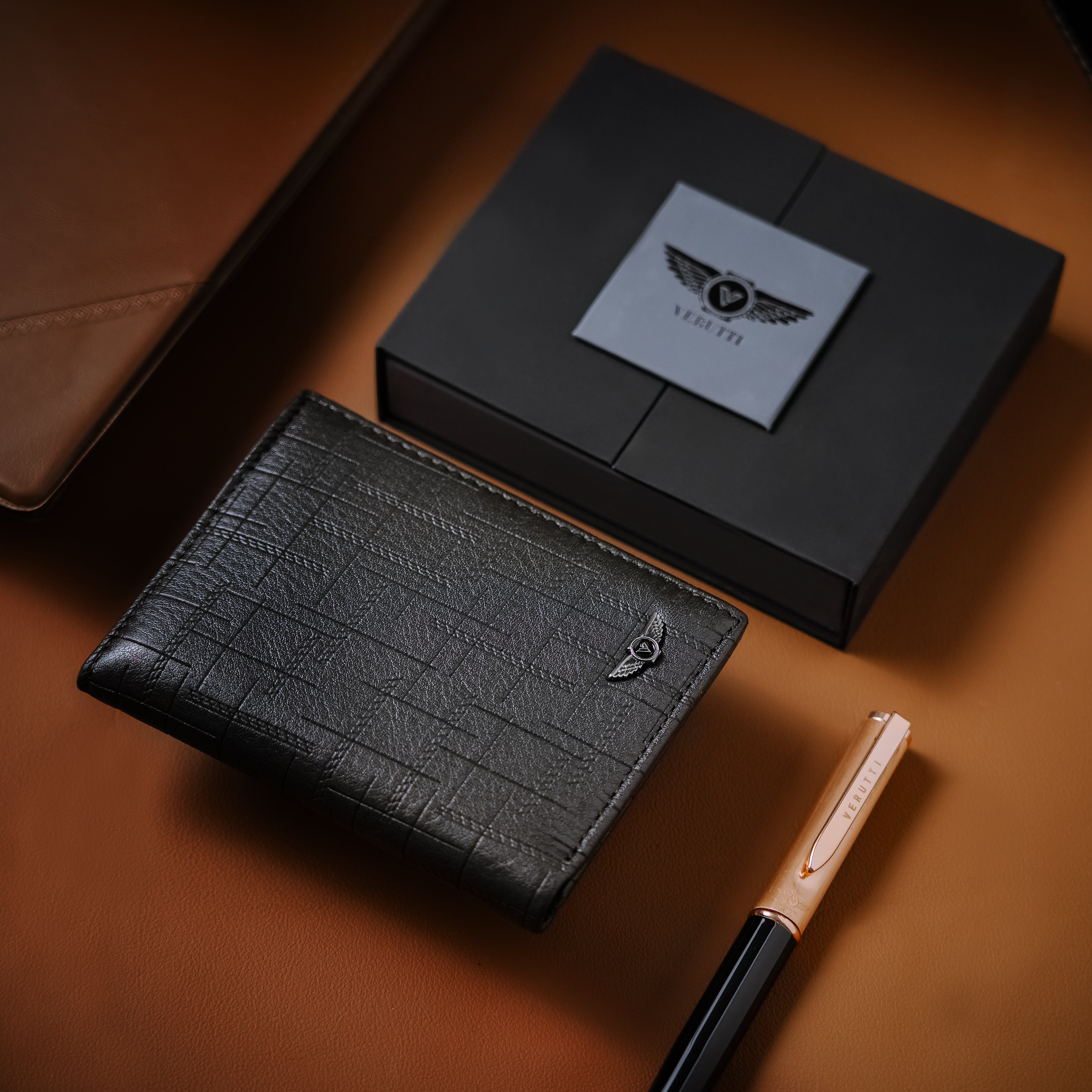 Men's Genuine Leather Vertical Wallet  | Verutti VRW-5002-2
