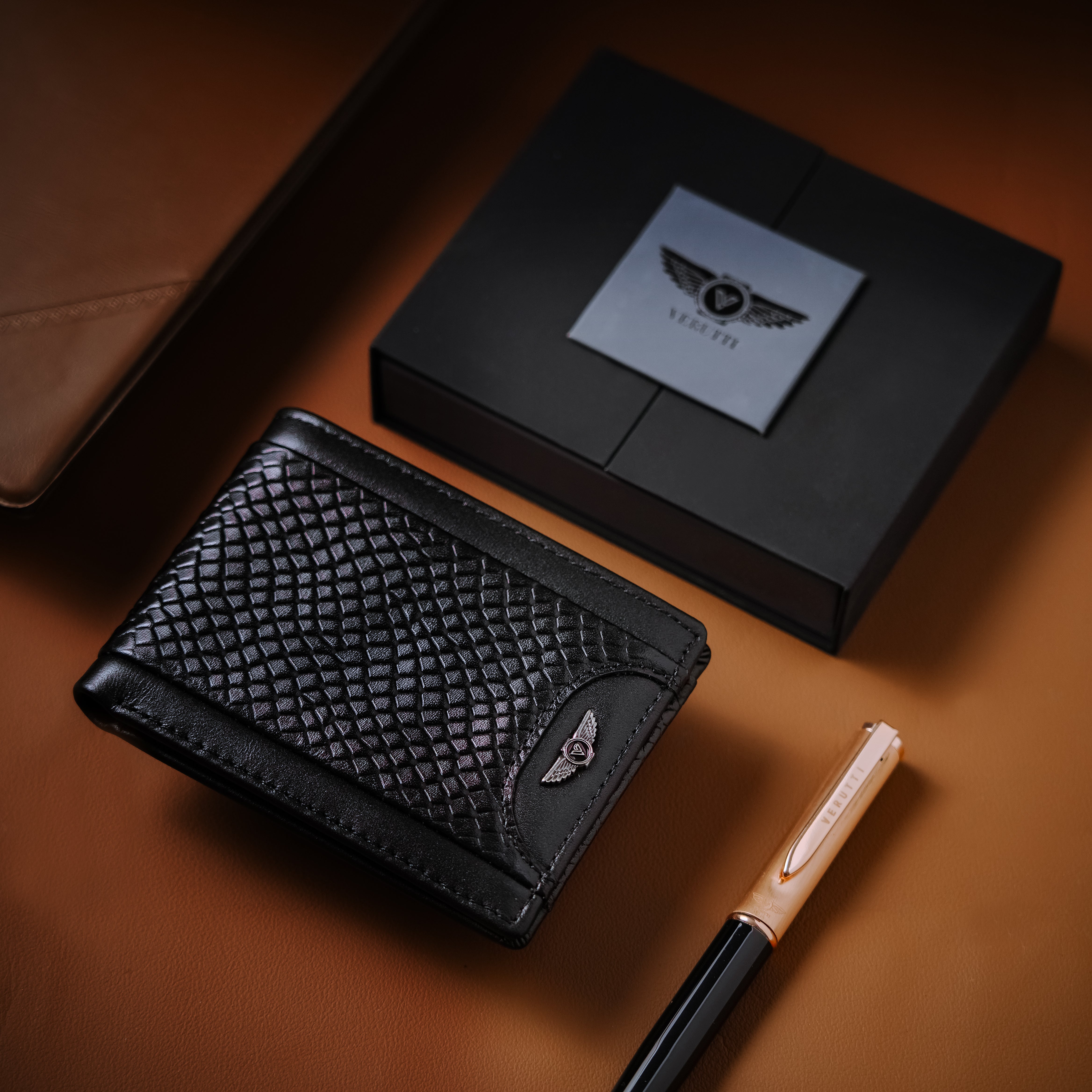Men's Genuine Leather Wallet   Black Snake Embossed   Verutti VRW-5004-1