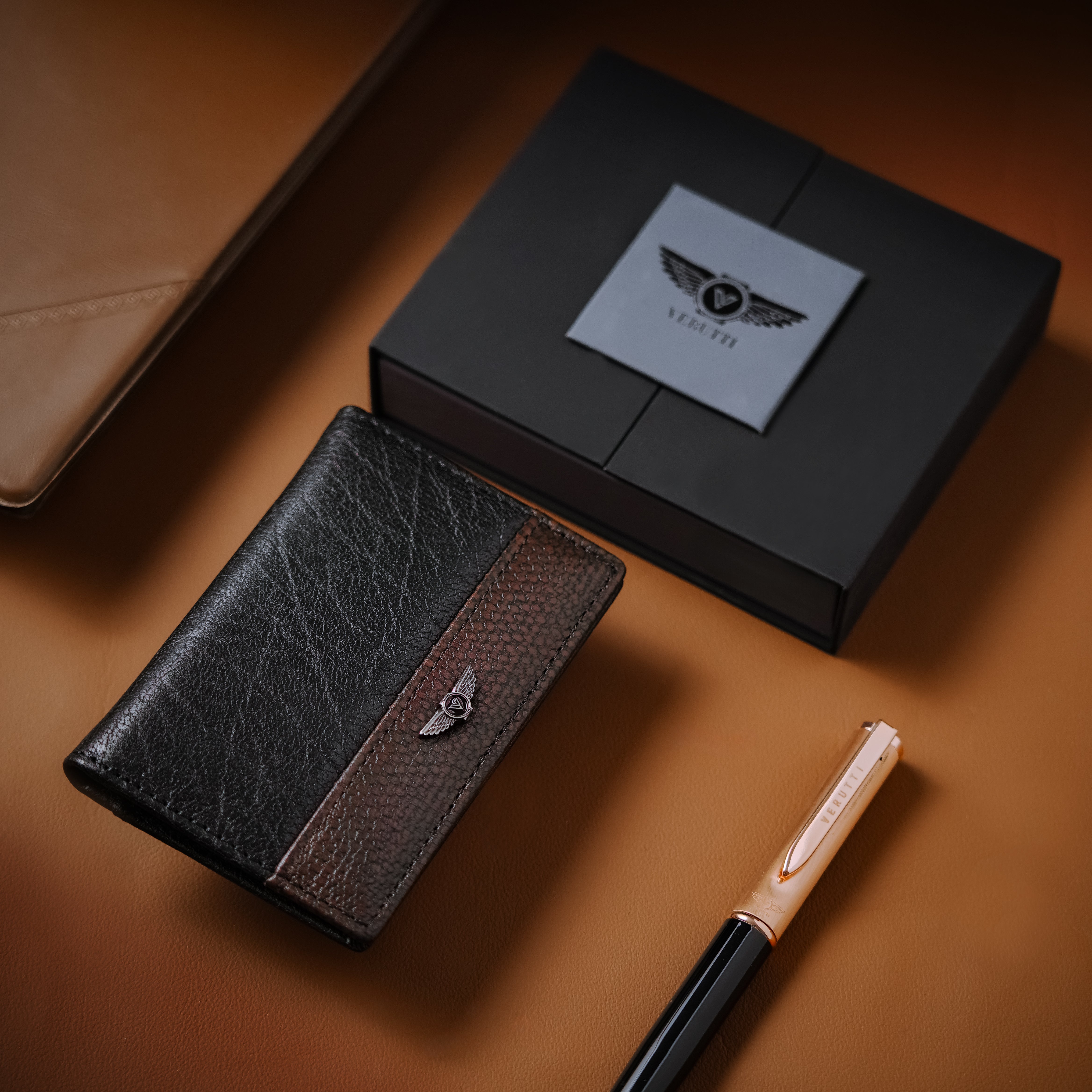 Men's Leather Wallet  Black and Brown Cowhide  Verutti VRW-5008-1